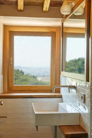 Bathroom - Agriturismo Montecolombo by Il Ritorno (PROVINCIA DI ANCONA)