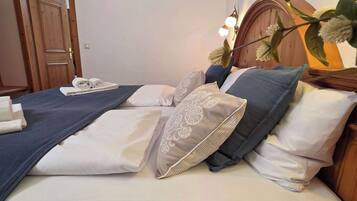 WiFi, bed sheets