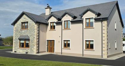 Irish Open 2026 - Sleeps 8 - 15 min From Doonbeg