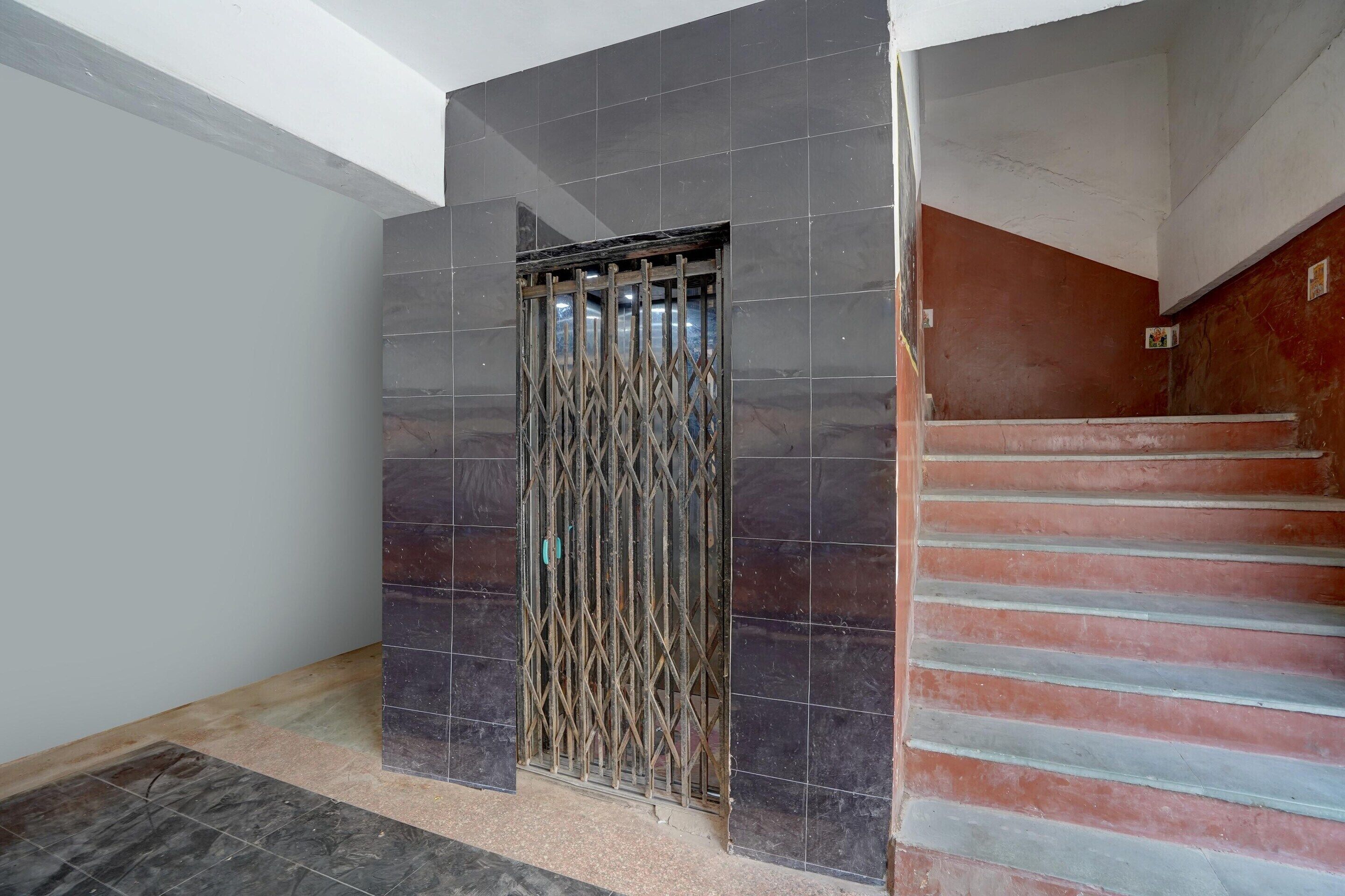 Rumah | Resepsionis