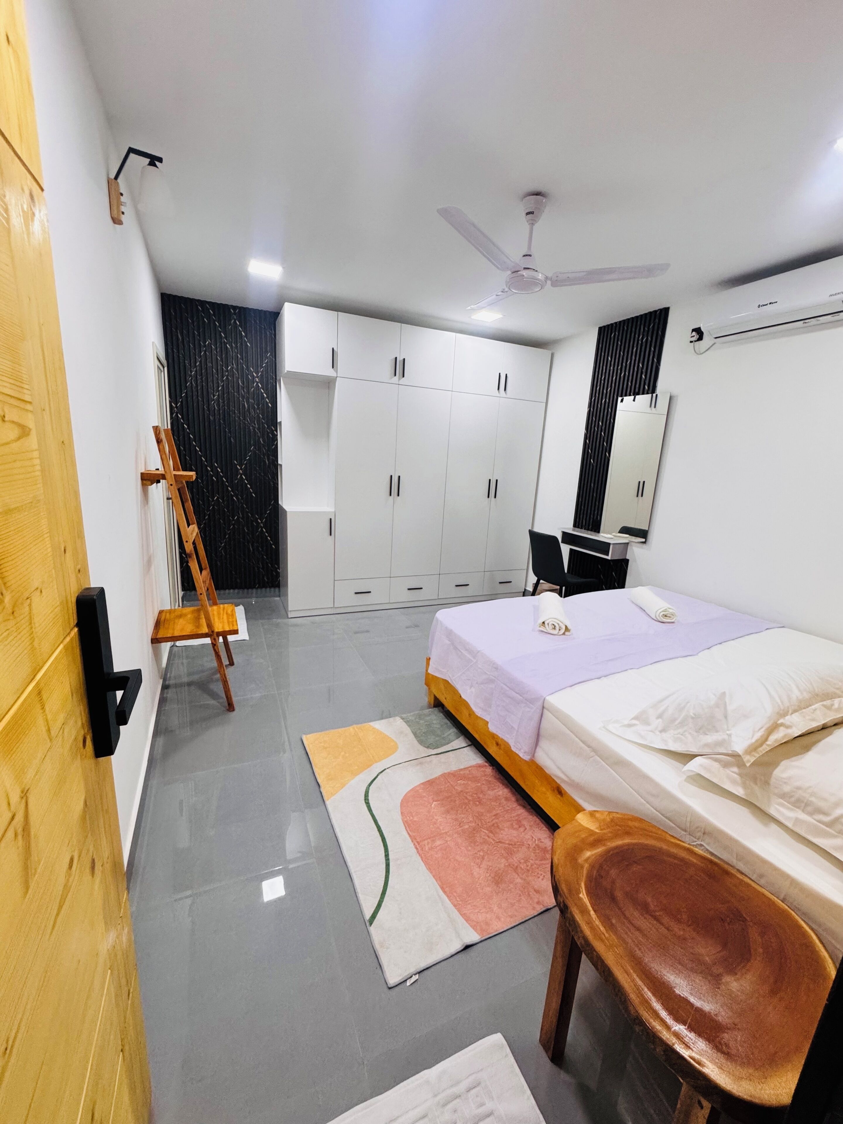 2 chambres, fer et planche à repasser, Wi-Fi gratuit, draps fournis