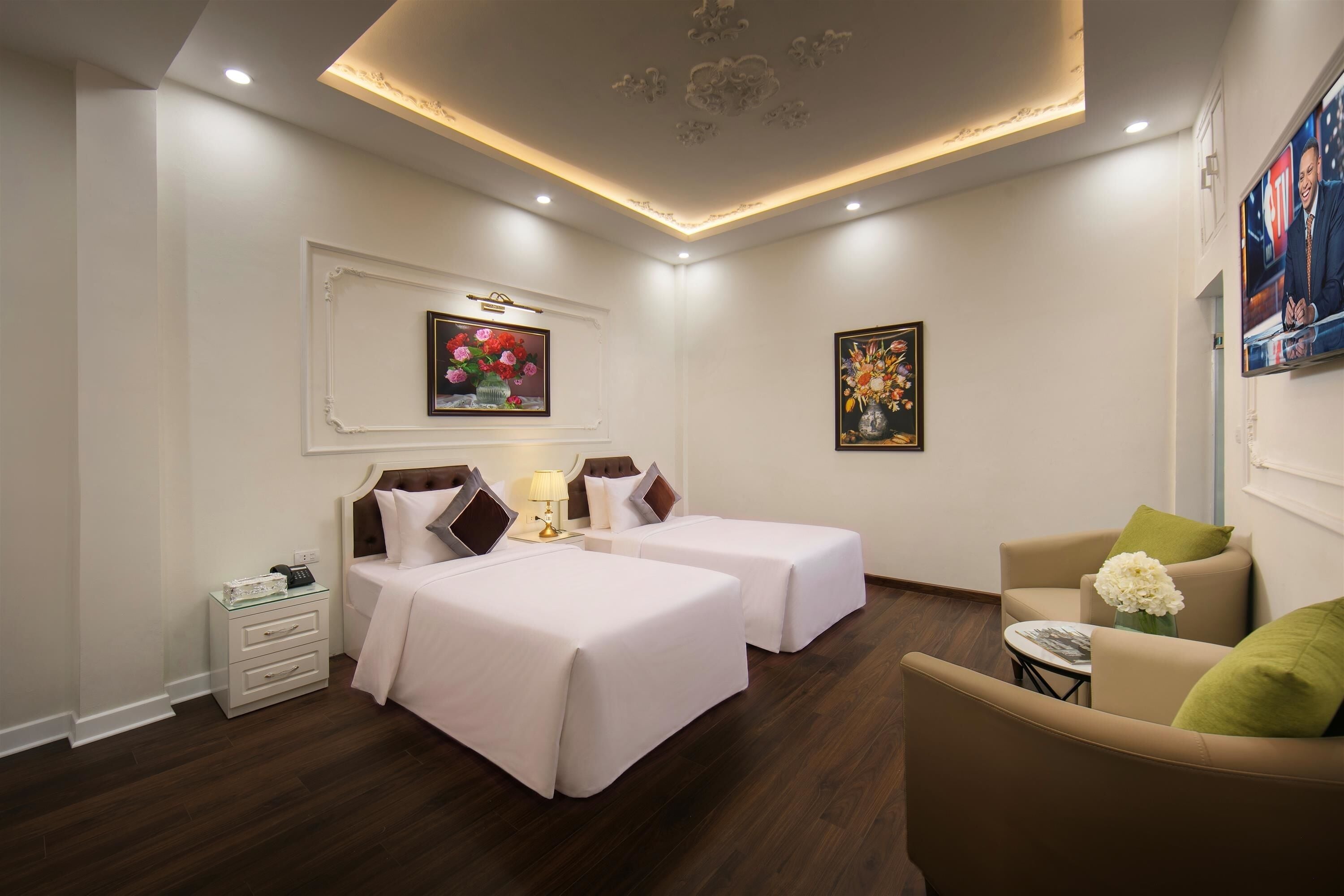 Executive Double Room, Multiple Beds, Non Smoking | Hypo-allergenic bedding, down duvets, minibar, in-room safe
