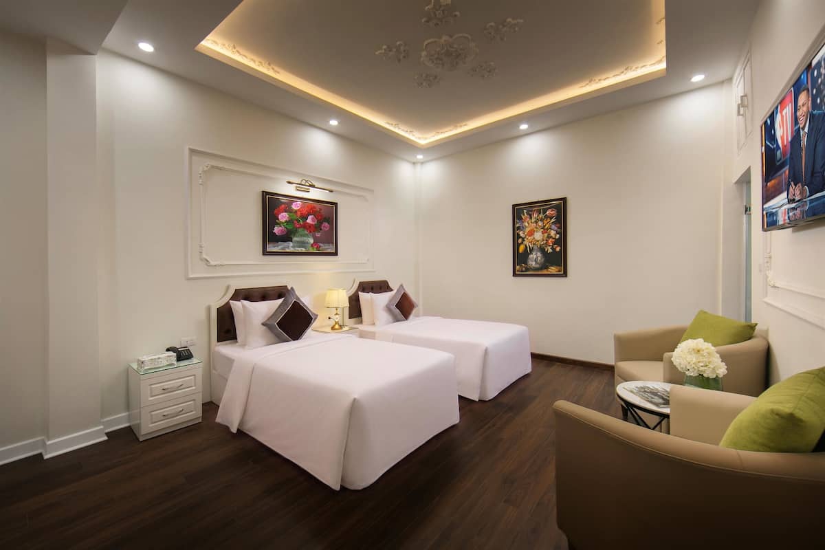 Phòng đôi Executive, nhiều giường, không hút thuốc | Bộ đồ giường kháng dị ứng, chăn bông, minibar, két bảo mật tại phòng