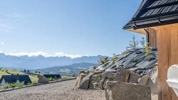 Rumah | Pemandangan dari properti