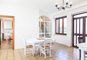 Dining - The Terrace on the Private Garden 5 minutes from the center of Asti (ASTI)