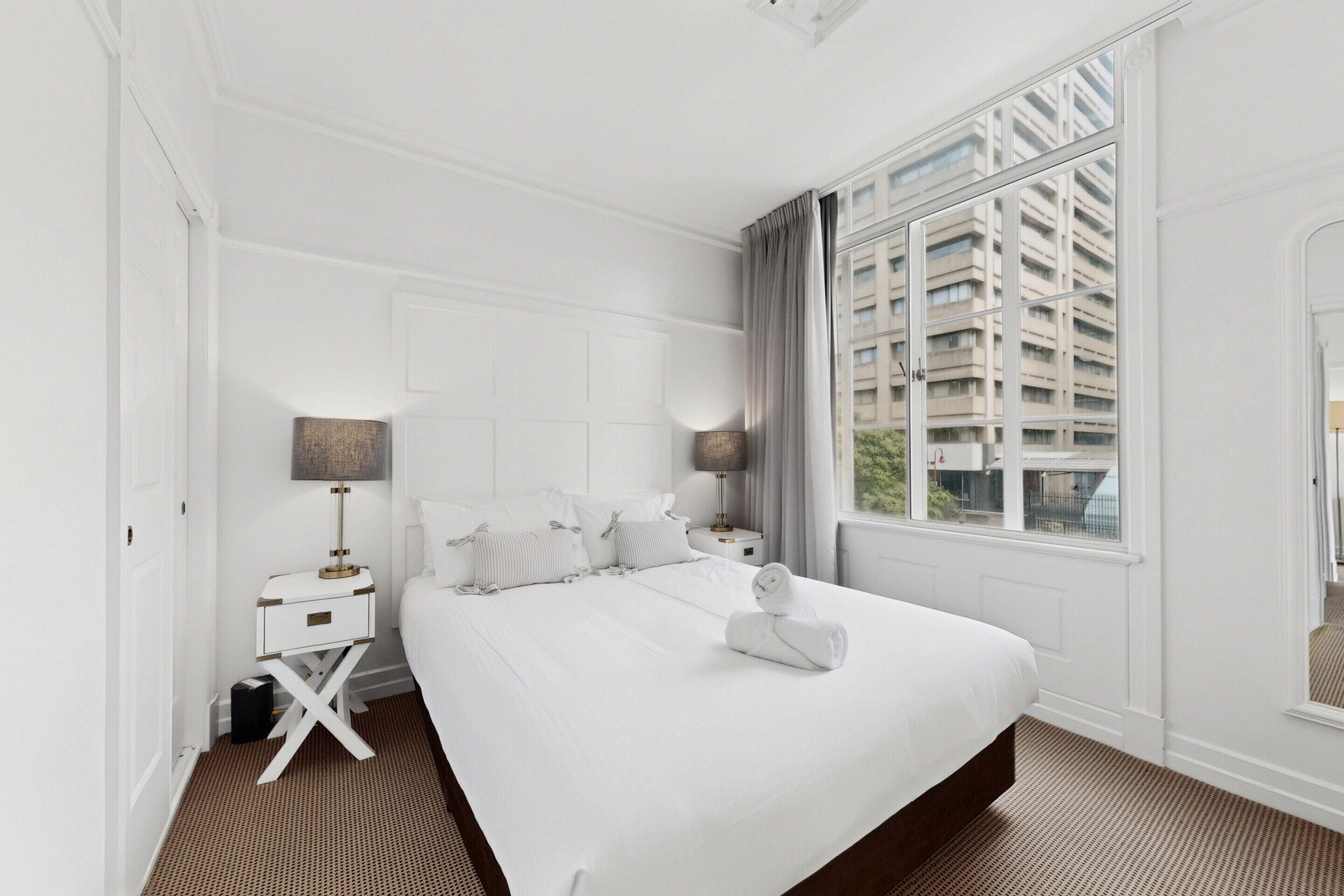 Apartment | 1 bedroom, laptop workspace, bed sheets