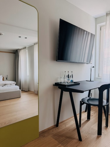 LUIS Boutique Hotel