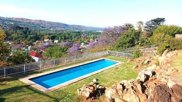 Pool | Outdoor pool