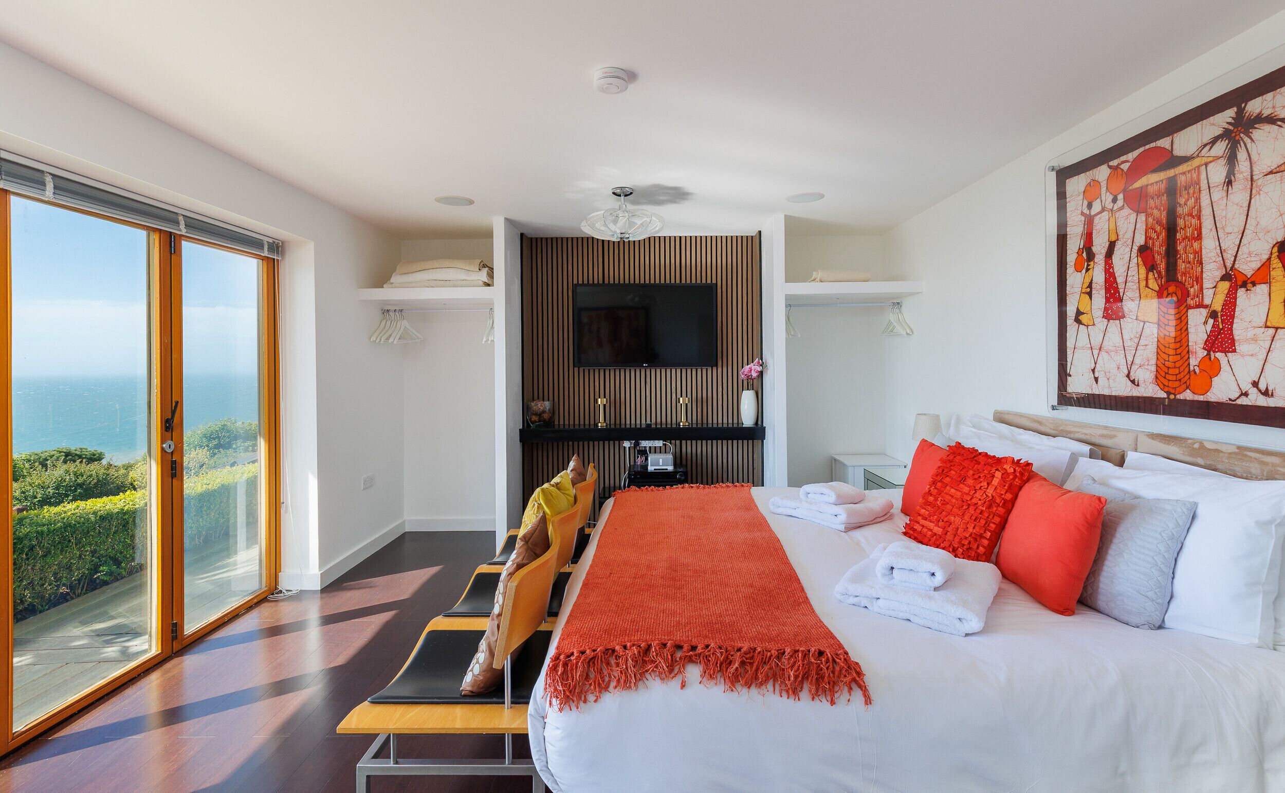 Iron/ironing board, travel cot, free WiFi, bed sheets