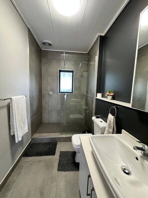 Apartment, 3 Schlafzimmer | Badezimmer