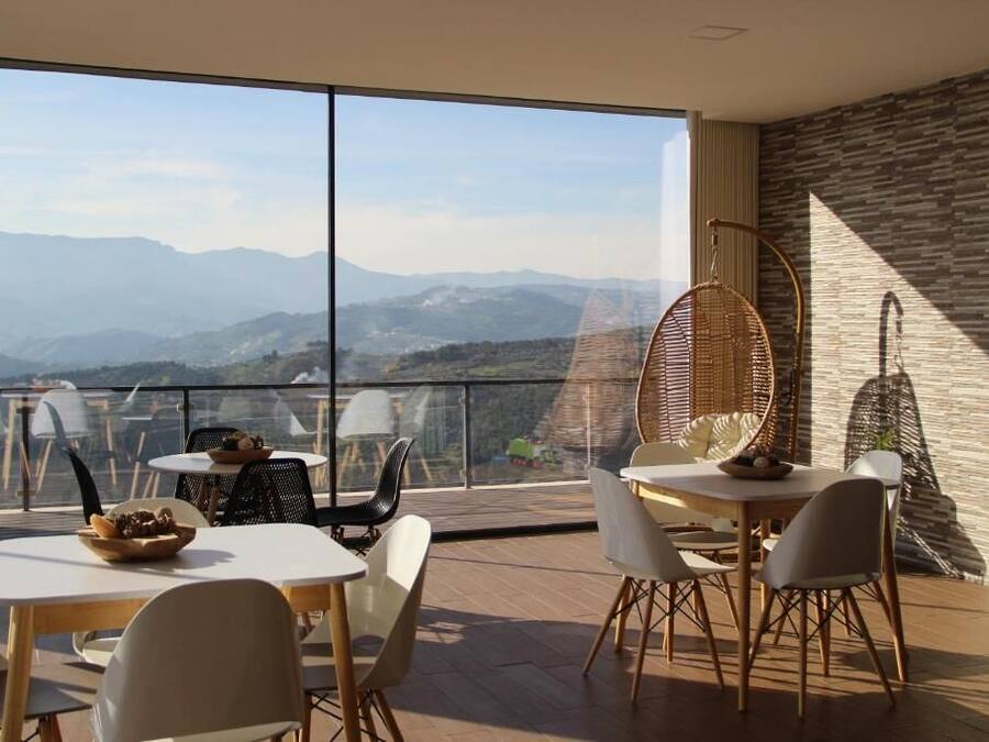 Deluxe Double Room | Outdoor dining