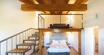 New Farmhouse TENUTA MARELLA immersed in the Green at the gates of Rome