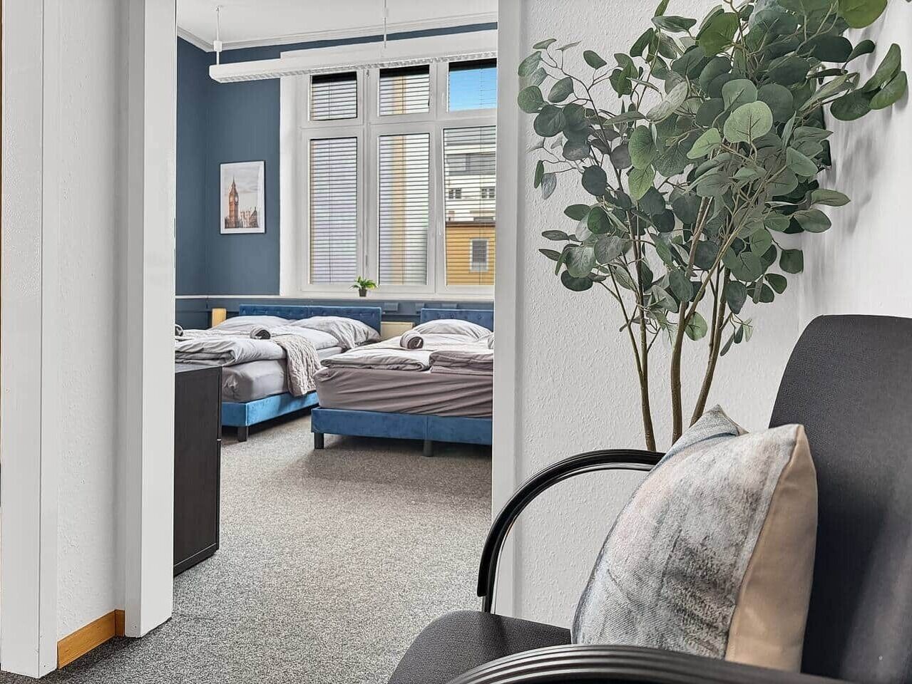 In-room safe, WiFi, bed sheets