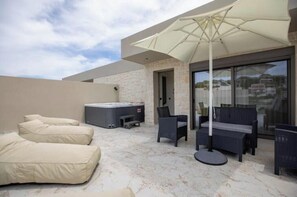 Terassi/patio