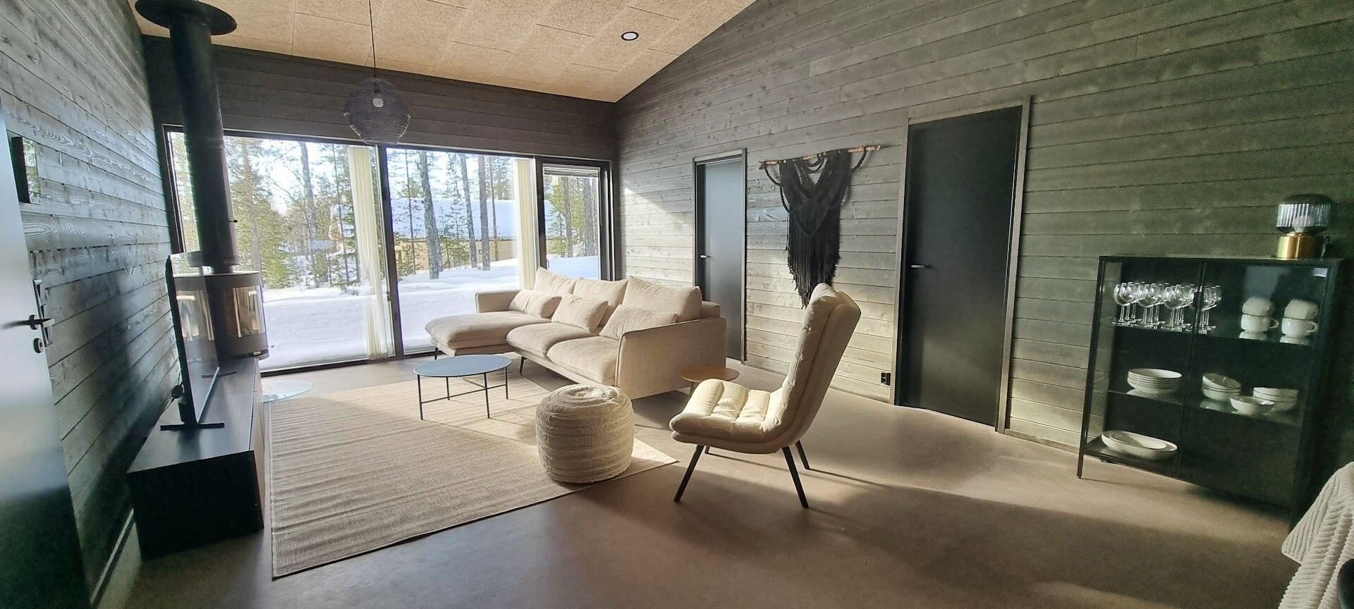 Huvila, 4 makuuhuonetta, sauna, rinteen puolella | Oleskelualue