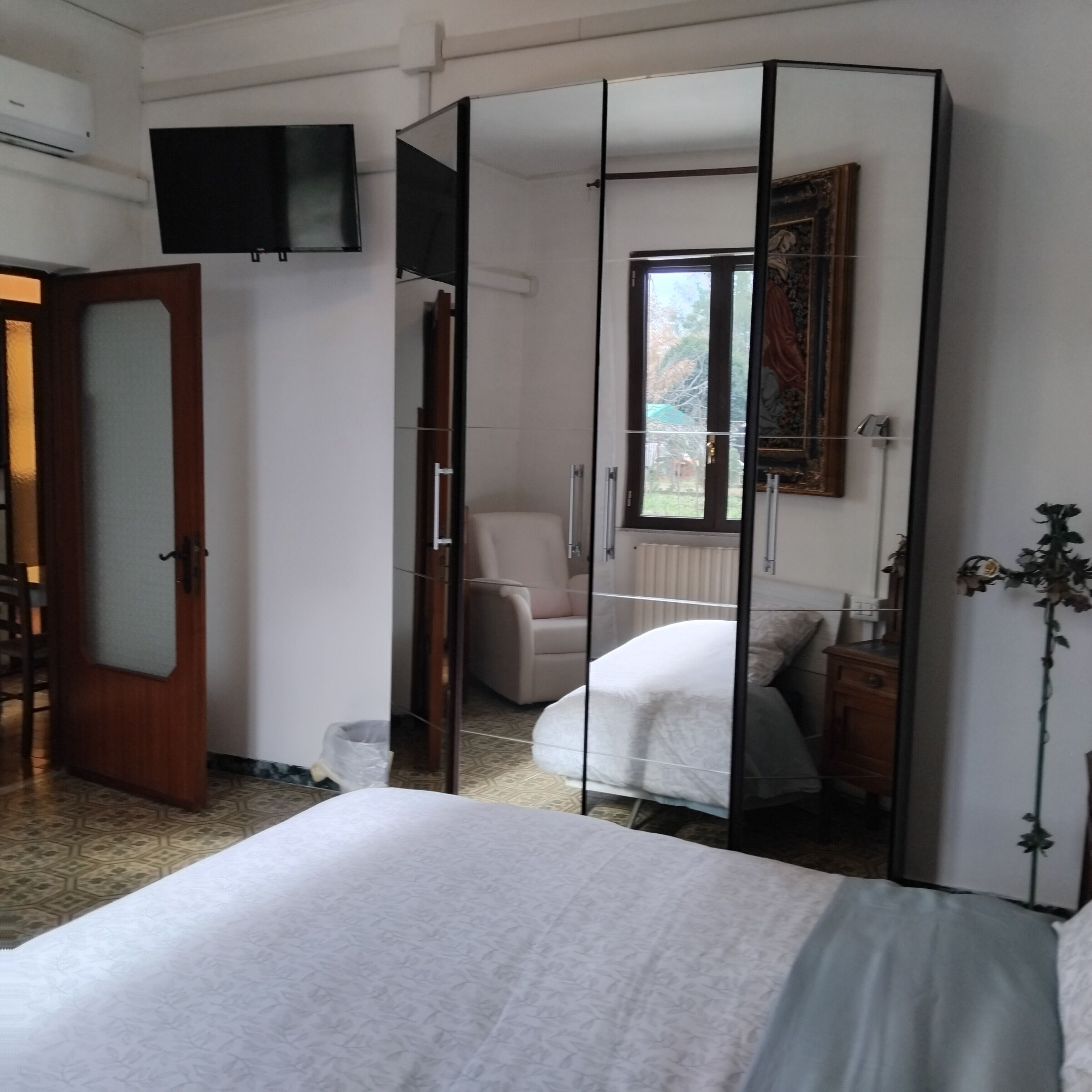 2 quartos, ferros/tábuas de passar roupa, Wi-Fi de cortesia