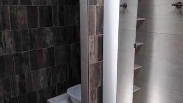 Shower, bidet, towels, soap