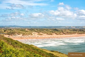 Beach - Coome Lodge: Modern Stay near Saunton Sands Beach (Braunton)