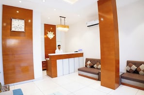 Lobby - Hotel Vinayak  (Varanasi)