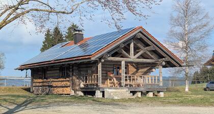 Gemütliches Blockhaus mit Terrasse und herrlichem Ausblick