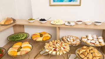 Tägliches inbegriffenes Frühstücksbuffet