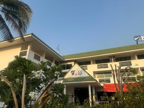 Exterior - NJ INTHAI HOTEL (Tambon Khlong Nung)