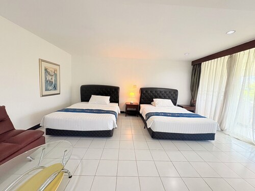 NJ INTHAI HOTEL