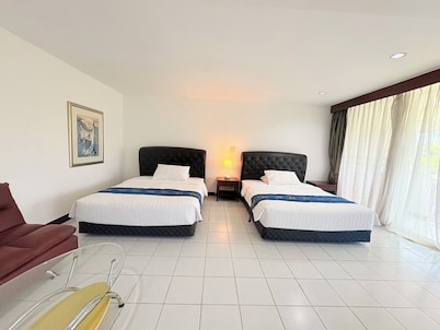 NJ INTHAI HOTEL