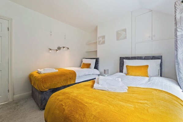 Room - The Thorney Retreat: Peterborough (Thorney)