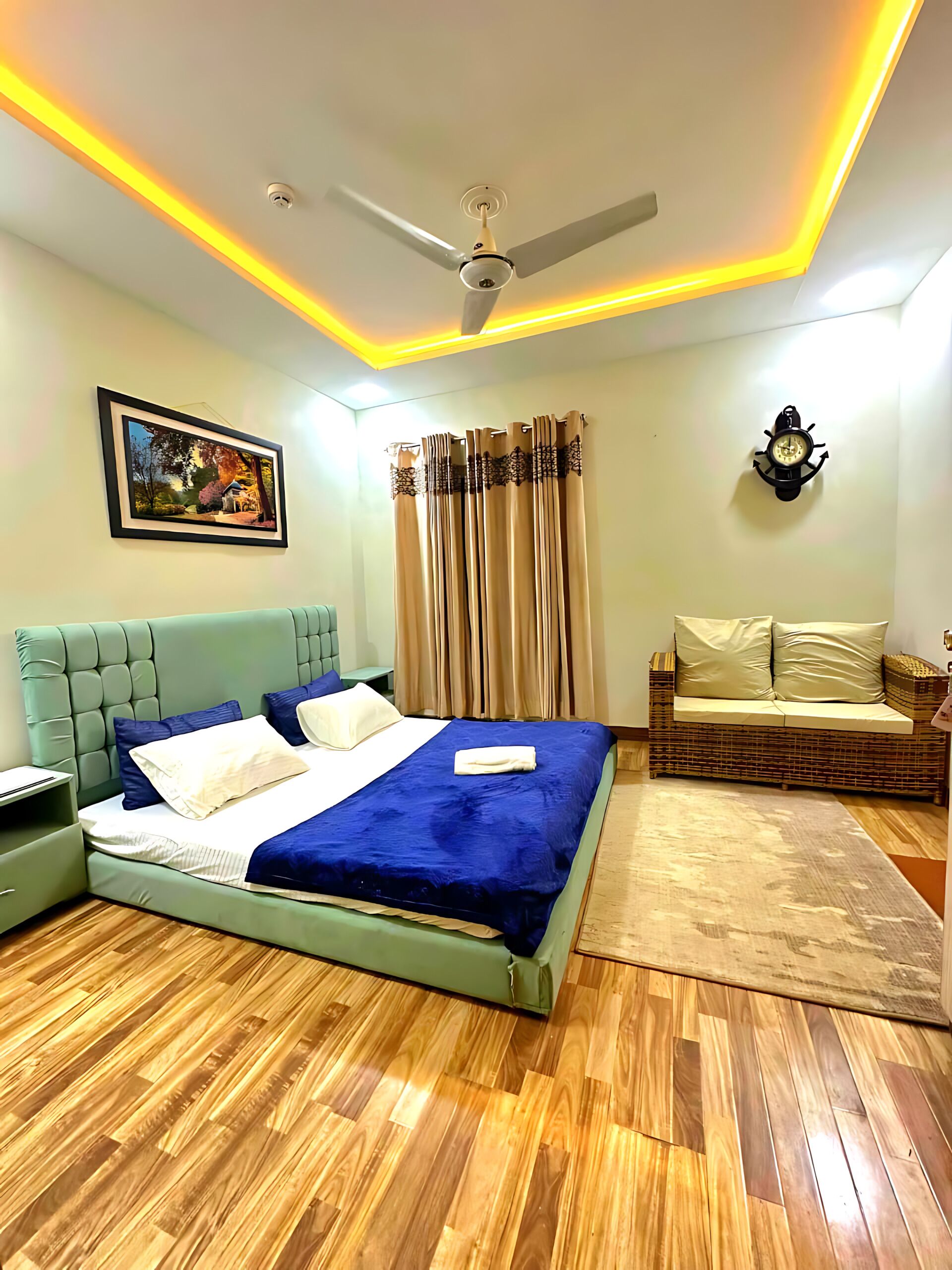 Deluxe Room | Iron/ironing board, free WiFi, bed sheets, wheelchair access