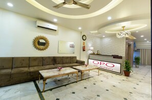 Lobi