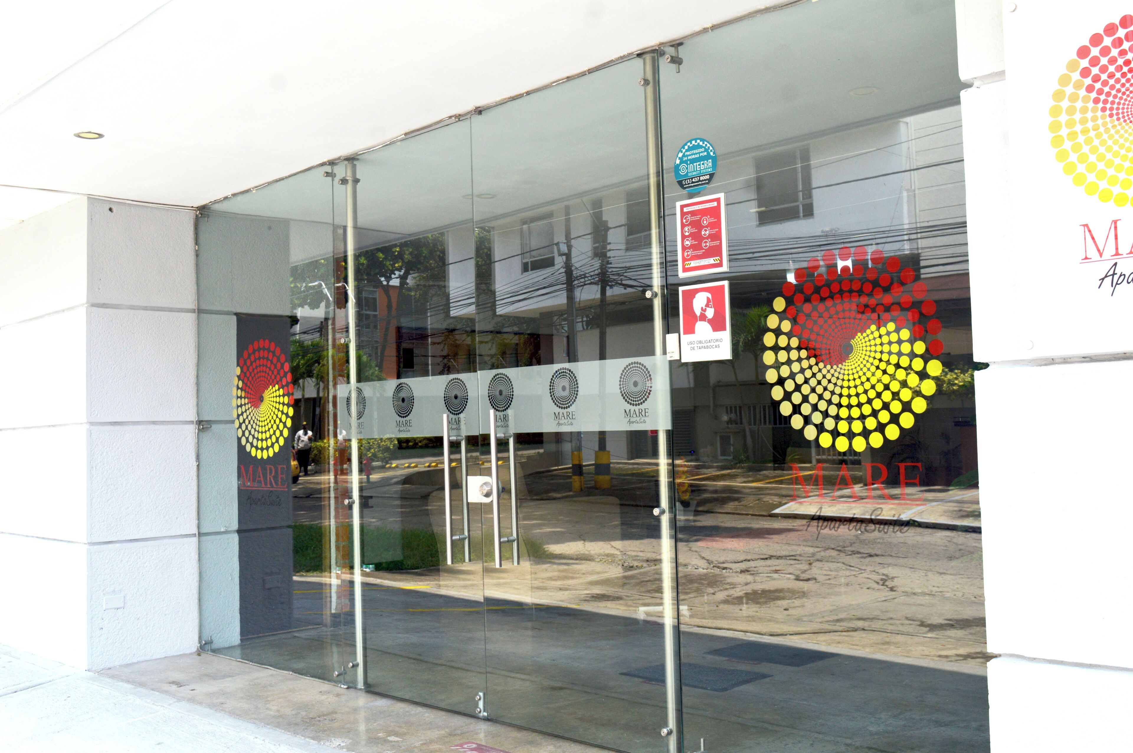 Fachada de la propiedad