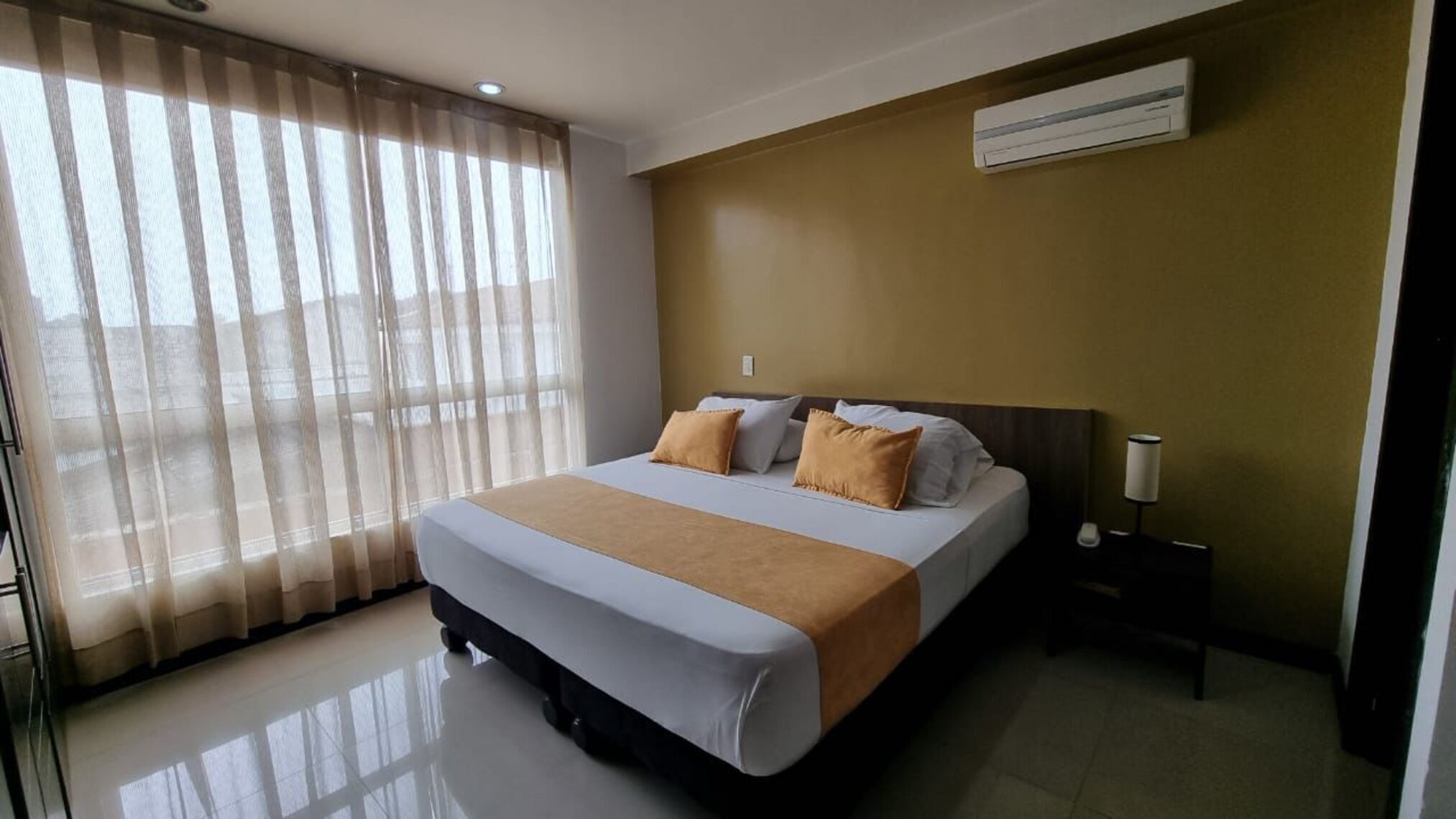 Standard Room | Pillowtop beds, blackout drapes, free WiFi, bed sheets
