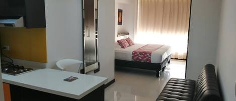 Standard Room | Pillowtop beds, blackout drapes, WiFi (free), bed sheets