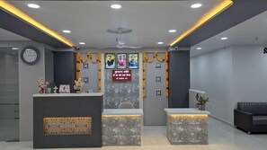 Lobby - Shree Ram Seva Bhakt Niwas (Ayodhya)