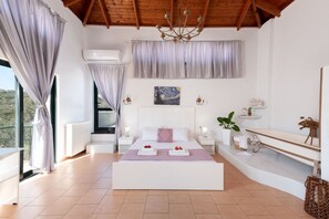 2 bedrooms, iron/ironing board, WiFi, bed sheets - Enjoyable 2-bedroom house with ACand bbq beachfront (Agios Nikolaos)
