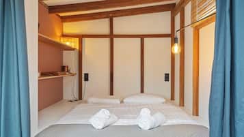 WiFi, bed sheets