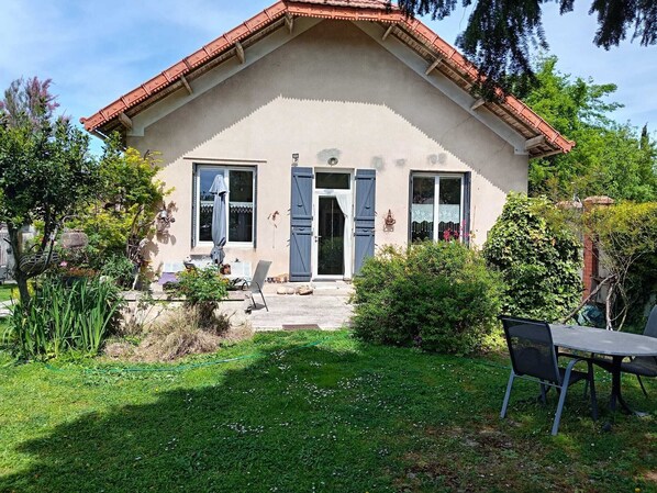 Outdoor dining - Vacation rentals at Tine in Provence (Châteaurenard)