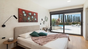 6 Schlafzimmer, Zimmersafe, Bügeleisen/Bügelbrett, kostenloses WLAN