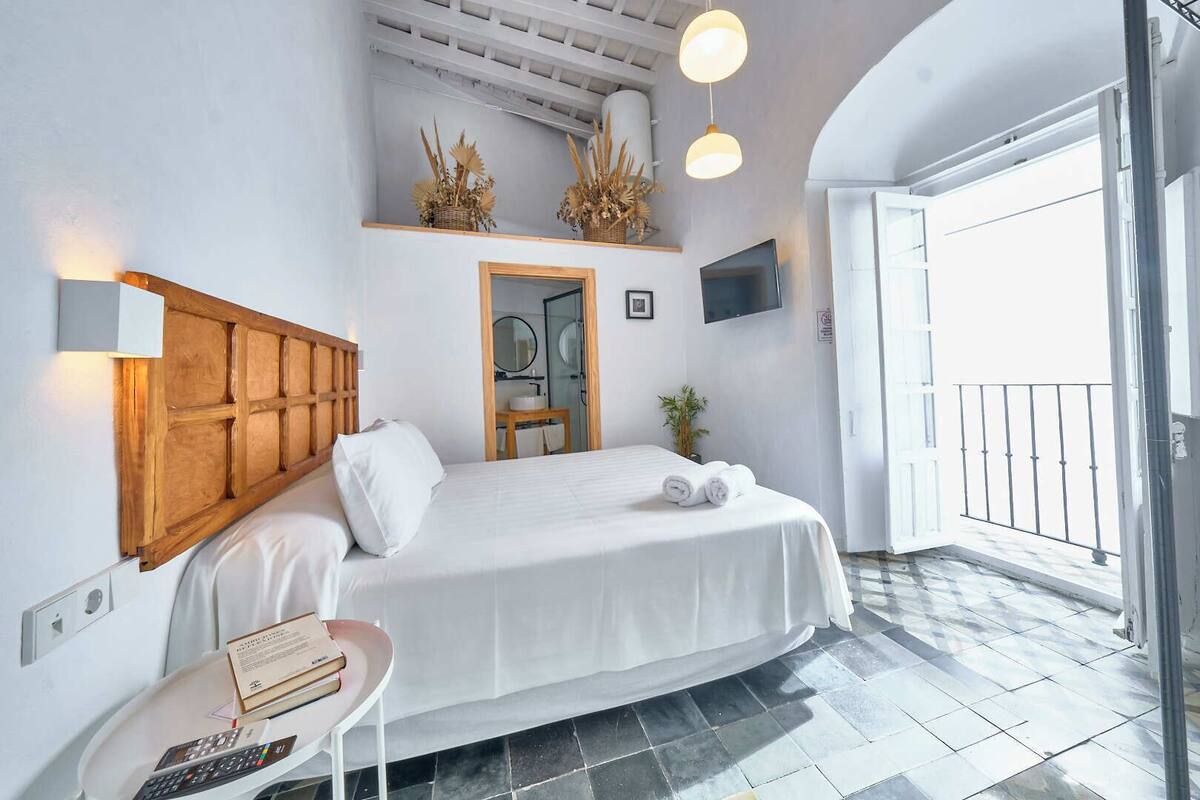 Economy Double Room | Free WiFi