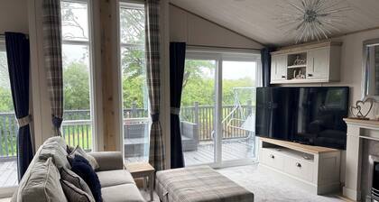 Luxury Harrogate Lodge South Facing Decking
