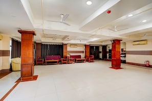 House | Interior - Deluxe Banshi Bhawan (Prayagraj)