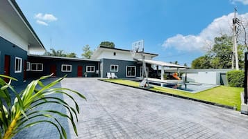 Villa, Multiple Bedrooms, Smoking, Garden View | Exterior