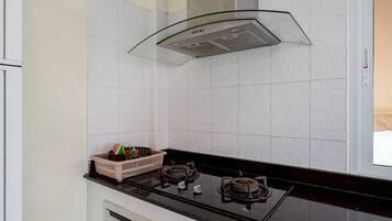 Villa, Multiple Bedrooms, Smoking, Garden View | Interior