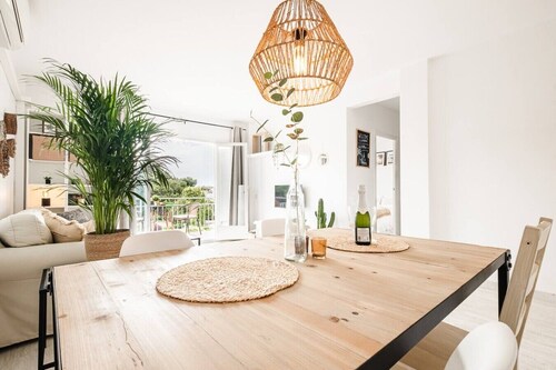 Sunny & Stylish Apartment with A/C | Trini by Palmera