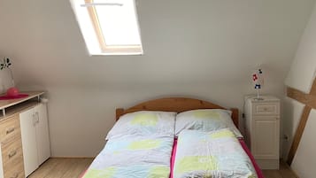 Bügeleisen/Bügelbrett, WLAN, Bettwäsche