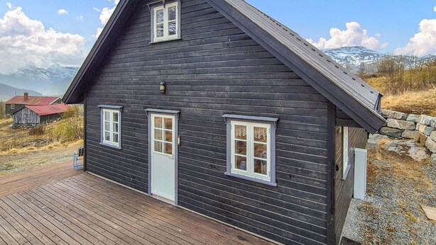 Exterior - Lovely home in Borgund with sauna (Borgund)