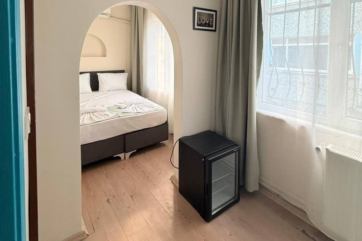 Estúdio básico | Roupas de cama premium, Wi-Fi de cortesia, roupa de cama