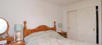 7 Crestbrooke