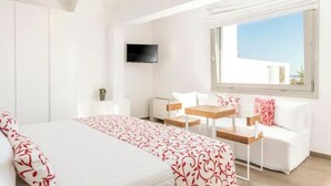 1 bedroom, iron/ironing board, WiFi, bed sheets - O Lofos TINOS Suite in Agios Stefanos with sea view (Mykonos)